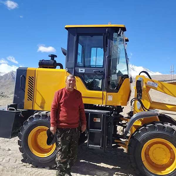 Delivery of a Compact Wheel Loader for a Small Mining Enterprise