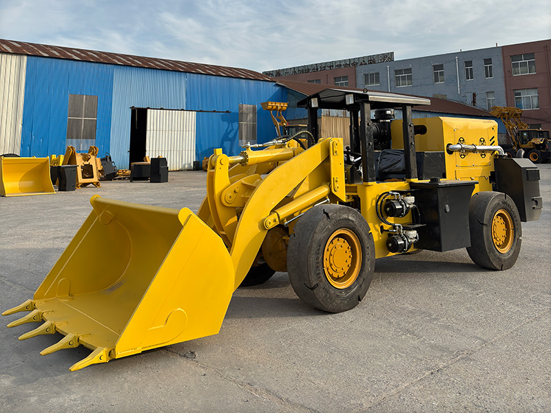 928 Mine loader