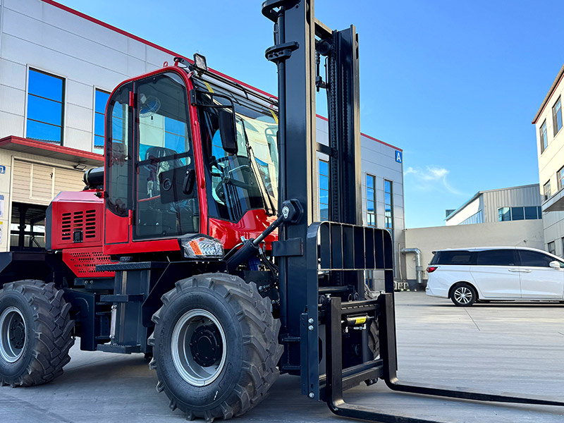 3.5-T Off-Road Loader